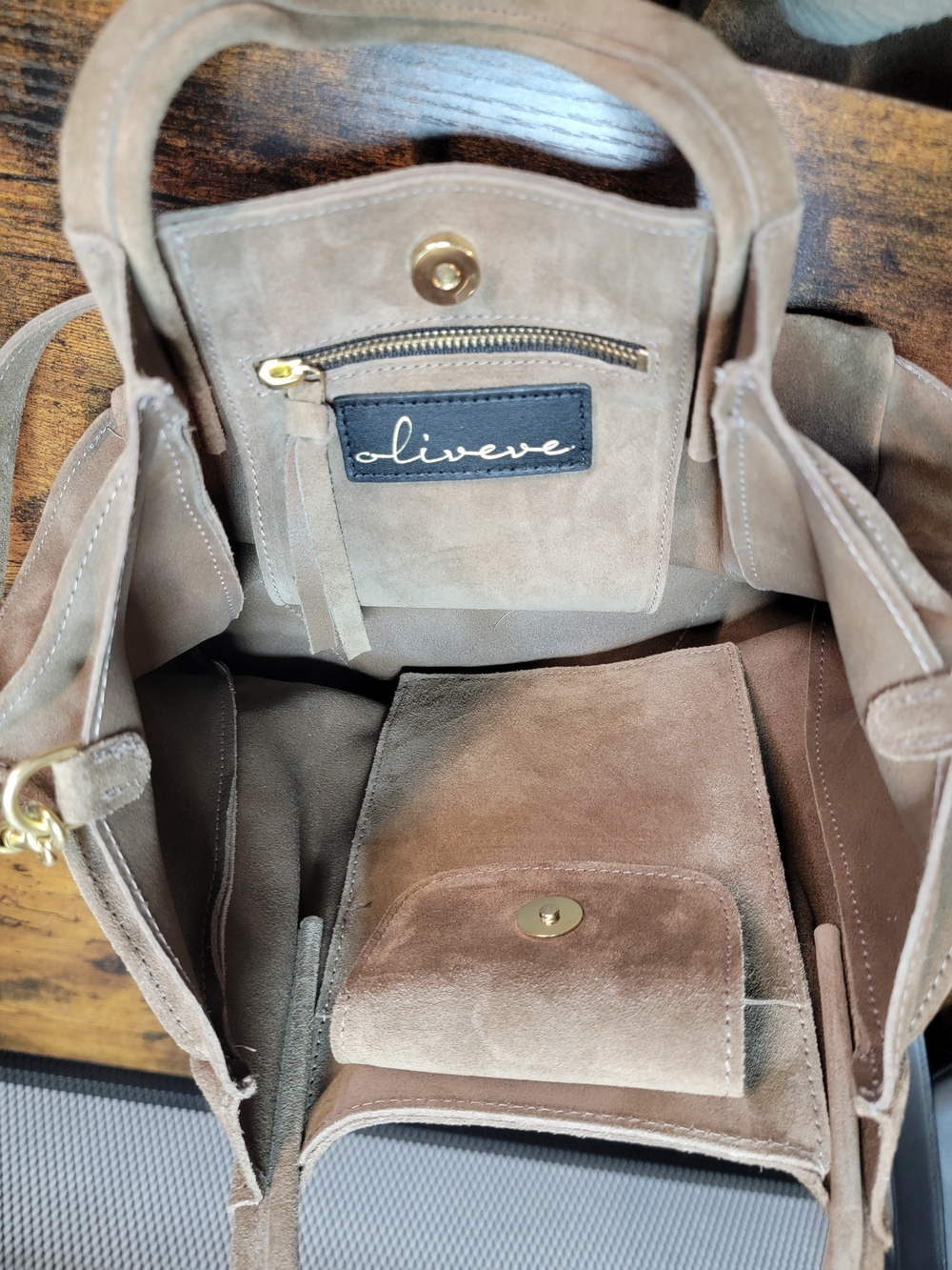 Oliveve Zoe Tote In Amphora - Picture 4 of 9